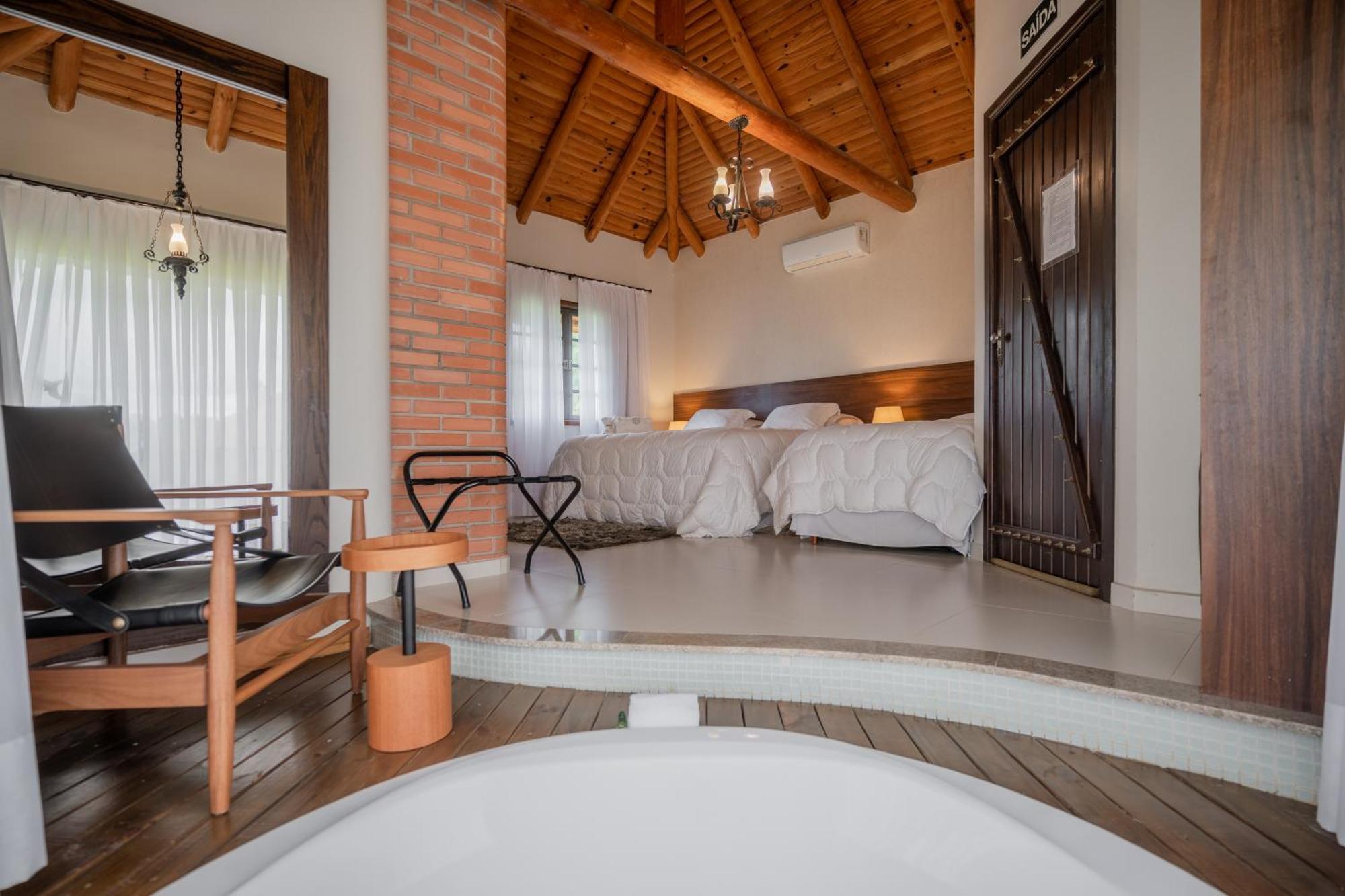 Vira Charme Resort Fernandes Pinheiro Eksteriør bilde