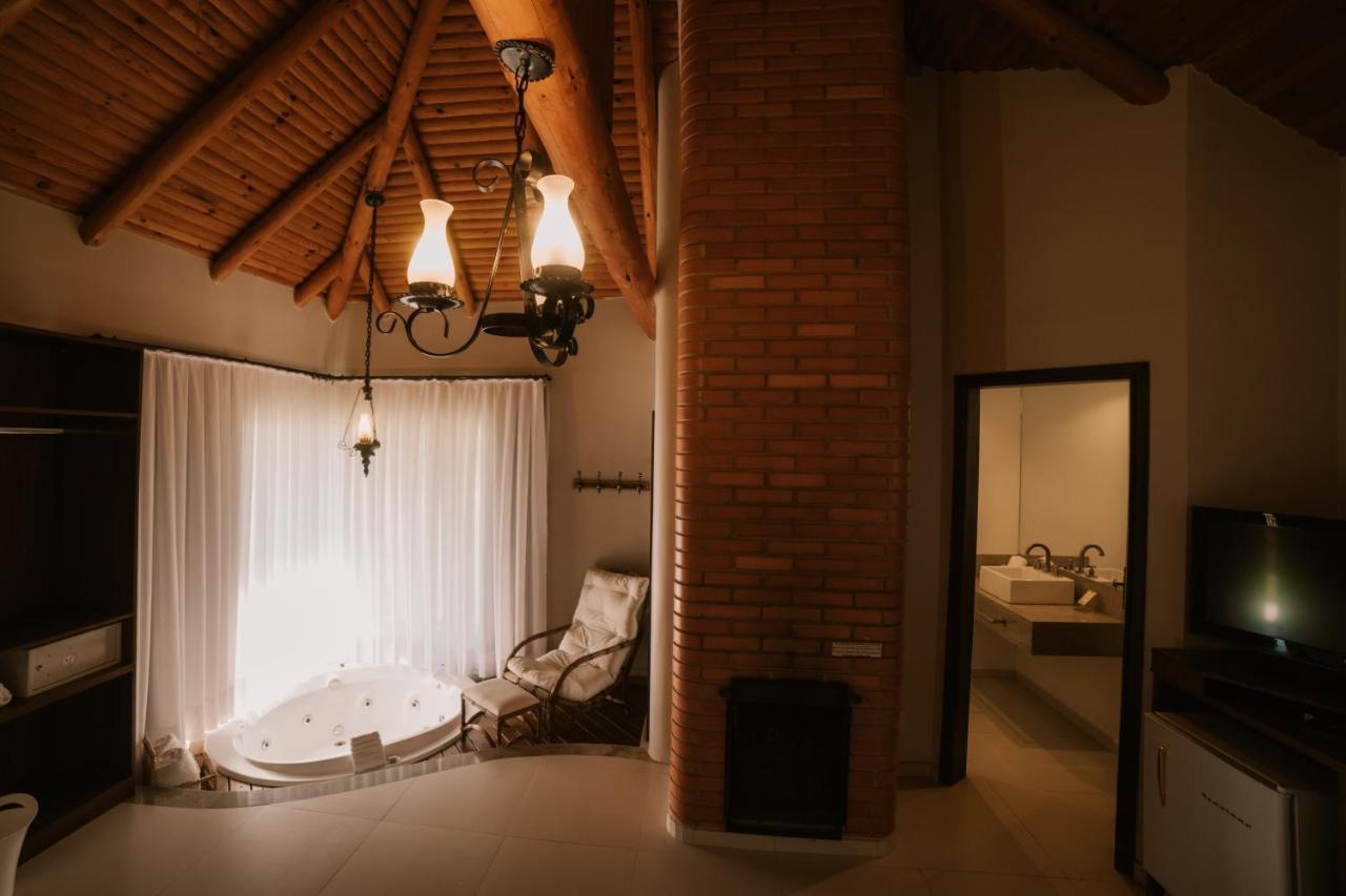 Vira Charme Resort Fernandes Pinheiro Eksteriør bilde